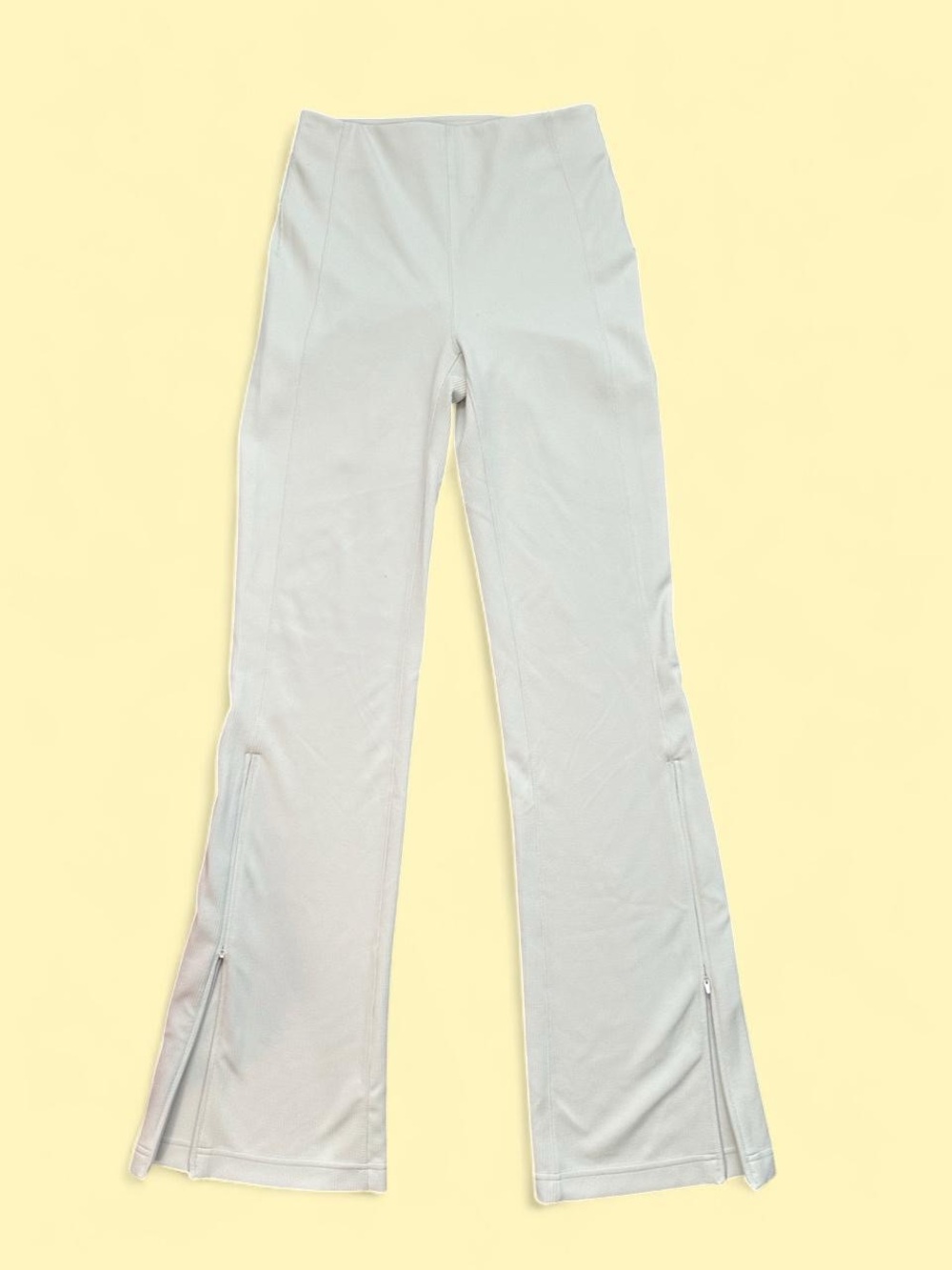 Lululemon Brushed Softstreme Ribbed Zip Flared Pant 32.5 Bone Size 4 - Picture 1 of 8
